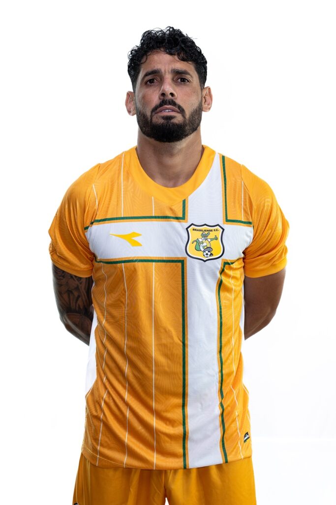 Jhonathan Moc Lateral Esquerdo